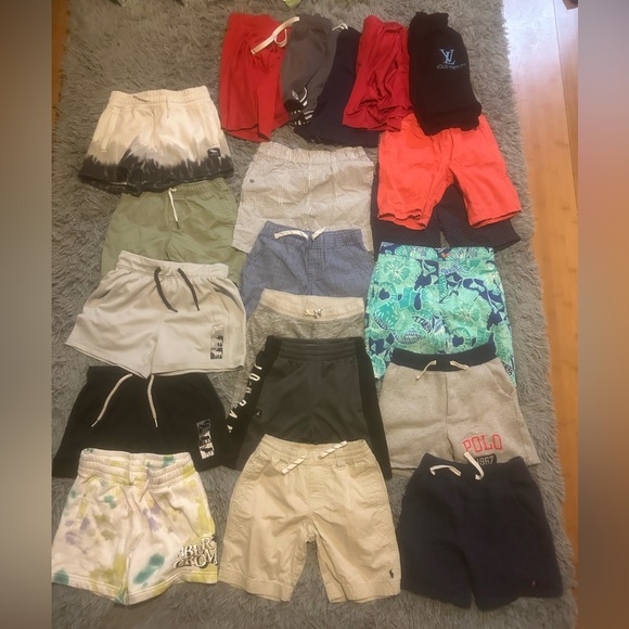 Boys 100+ Pc Lot of Name Brand Clothing- Size 5/6, Polo, H&M, Nike, Jordan, MK - Picture 13 of 16